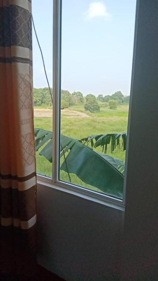 Air Vision 98 Hotel Katunayake Exterior photo